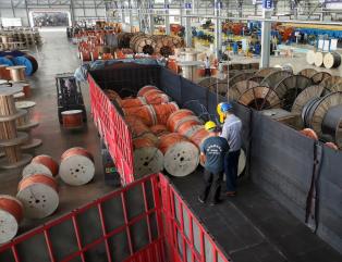 Verpackung, Logistik und Lieferung von Aufzugsdrahtseilen